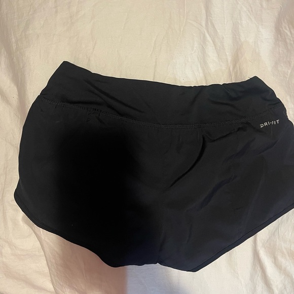 Nike Dri-fit Small Shorts - Picture 3 of 4